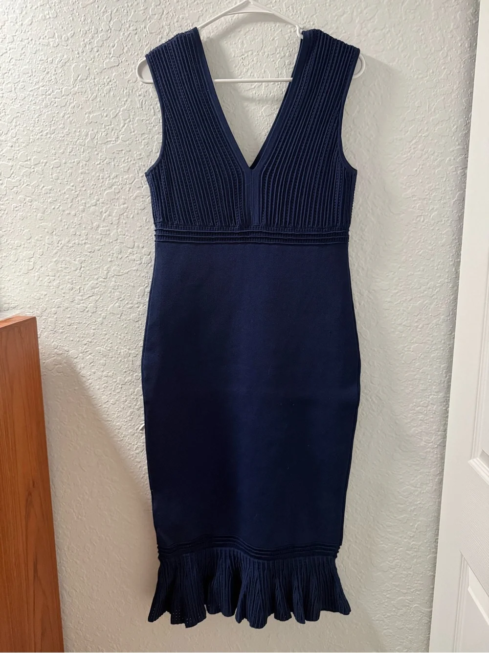 Eva Mendes x NY & Co. Sleeveless V-Neck Knit Bodycon Dress in Navy